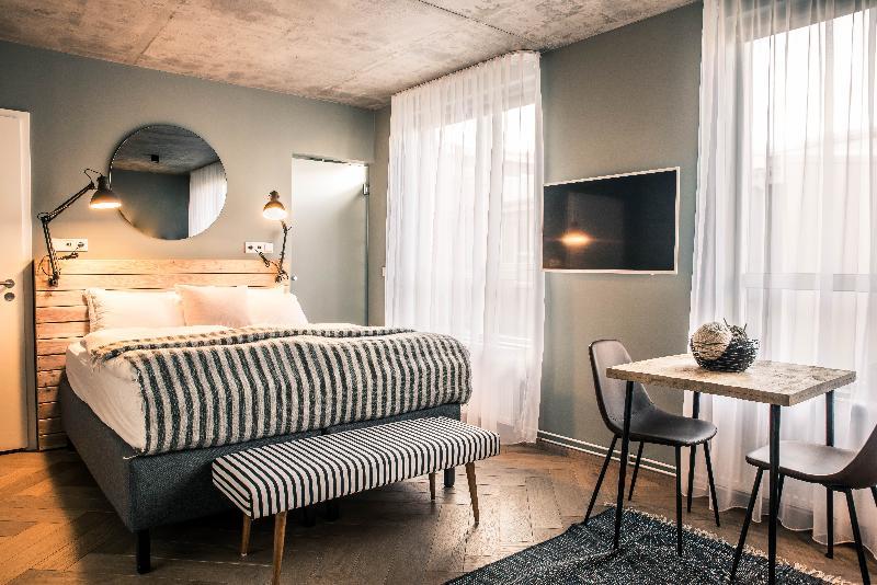 The Swan House Hotel By Ylma Reykjavik Bagian luar foto