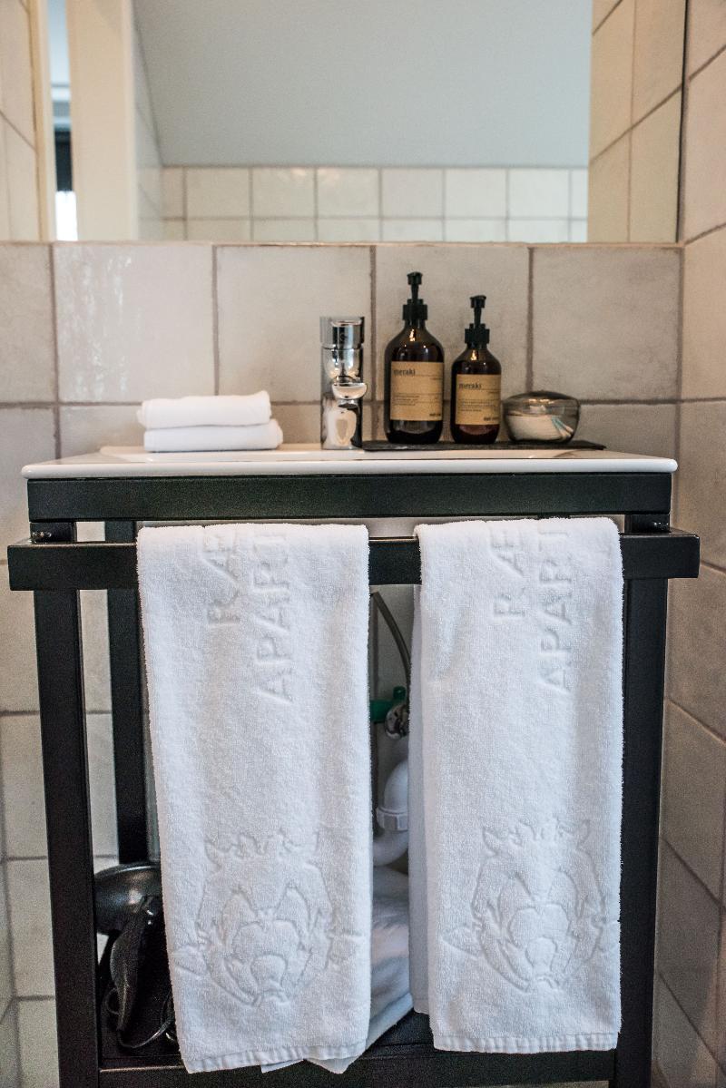The Swan House Hotel By Ylma Reykjavik Bagian luar foto